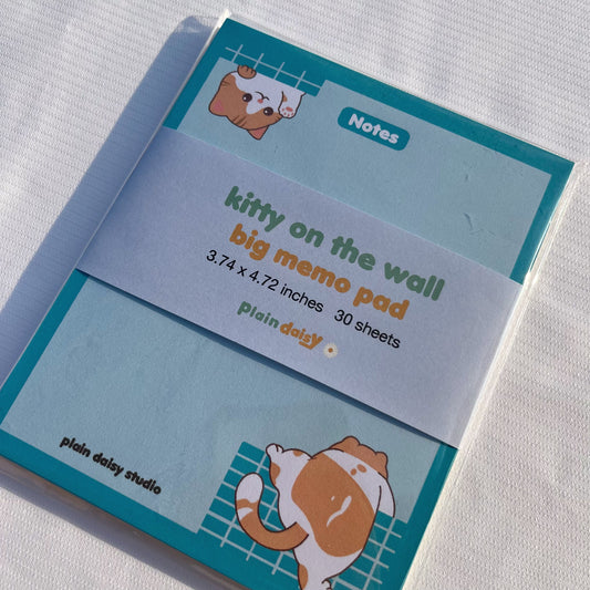 kitty on the wall big memo pad